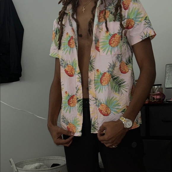 Tropical Pineapple Print Shirt - Picture 5 of 7